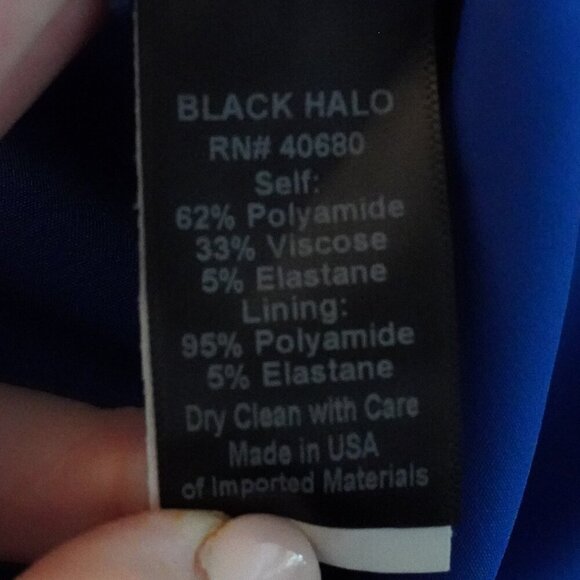 Black Halo, Off the Shoulder Sleeveless Sheath Dress, Royal Blue, Cobalt - Picture 6 of 6